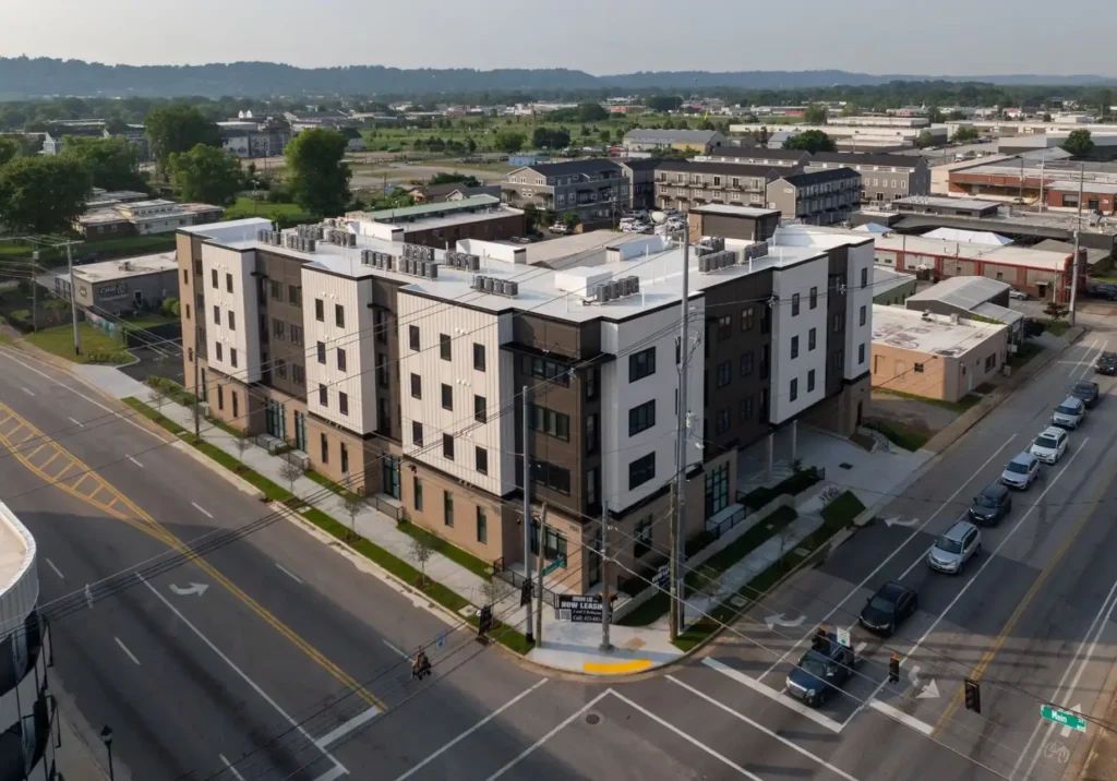 Exterior of urban lofts in chattanooga with chattanooga buildings in the background